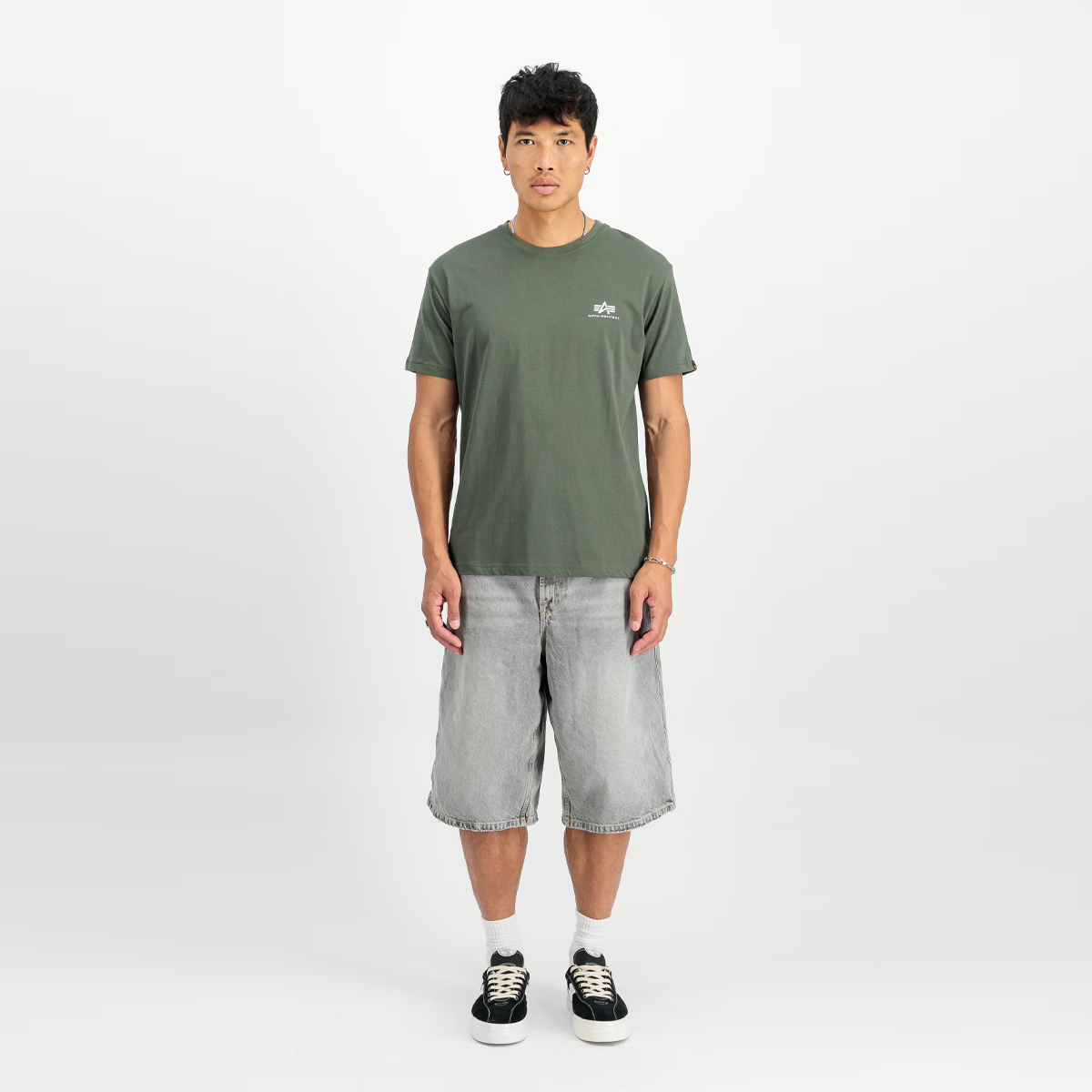 Alpha Industries T-Shirt Basic T Small Logo Dark Olive - 2 Alpha Industries T-Shirt Basic T Small Logo Dark Olive - 2