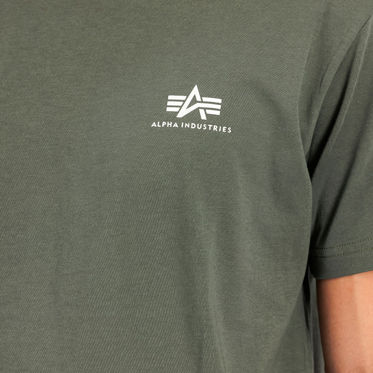 Alpha Industries T-Shirt Basic T Small Logo Dark Olive - 6 Alpha Industries T-Shirt Basic T Small Logo Dark Olive - 6