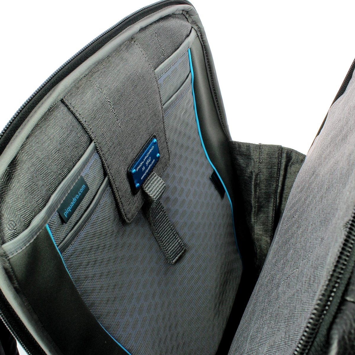 Large Computer Backpack P15 Plus 15.6-NERO-UN