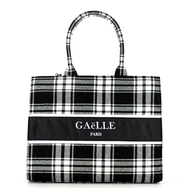 Gaëlle Shopper a scacchi - 1