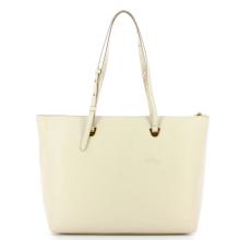 Coccinelle Shopping Lea - 3