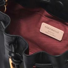 Coccinelle Tracollina Isabela Noir - 5