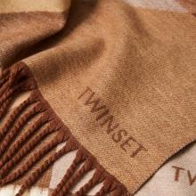 Twinset Stola in panno logo Jacquard Checked - 3